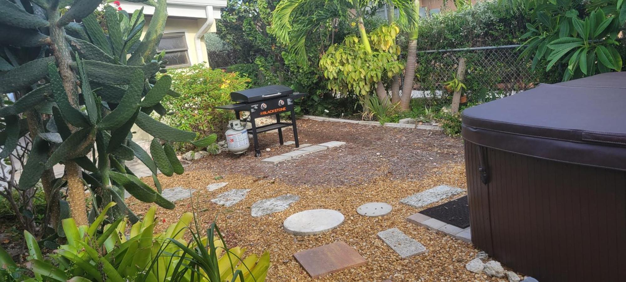 The Butterfly Cottage ماراثون المظهر الخارجي الصورة